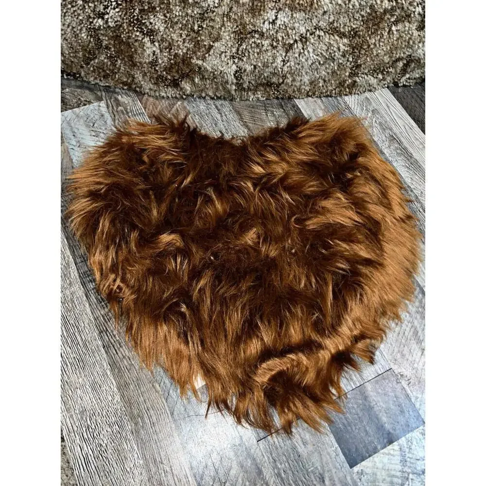 Pretty Red Heart Shaped Red Bath Rug, Valentine Love Mat Desk Decor Fur Soft Fun